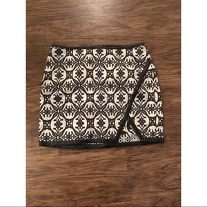 Express skirt, size 6